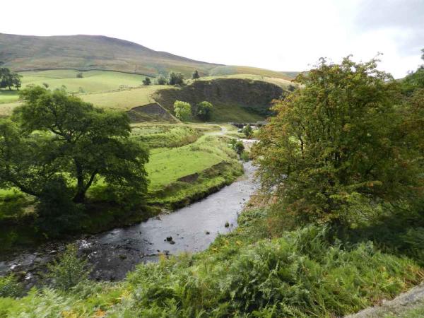 Bellhagg, River Ashop from Snake Pass Road