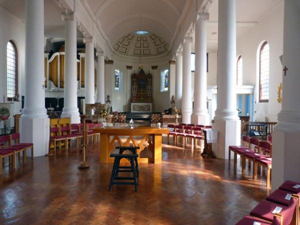 Gosport, Holy Trinity Interior
